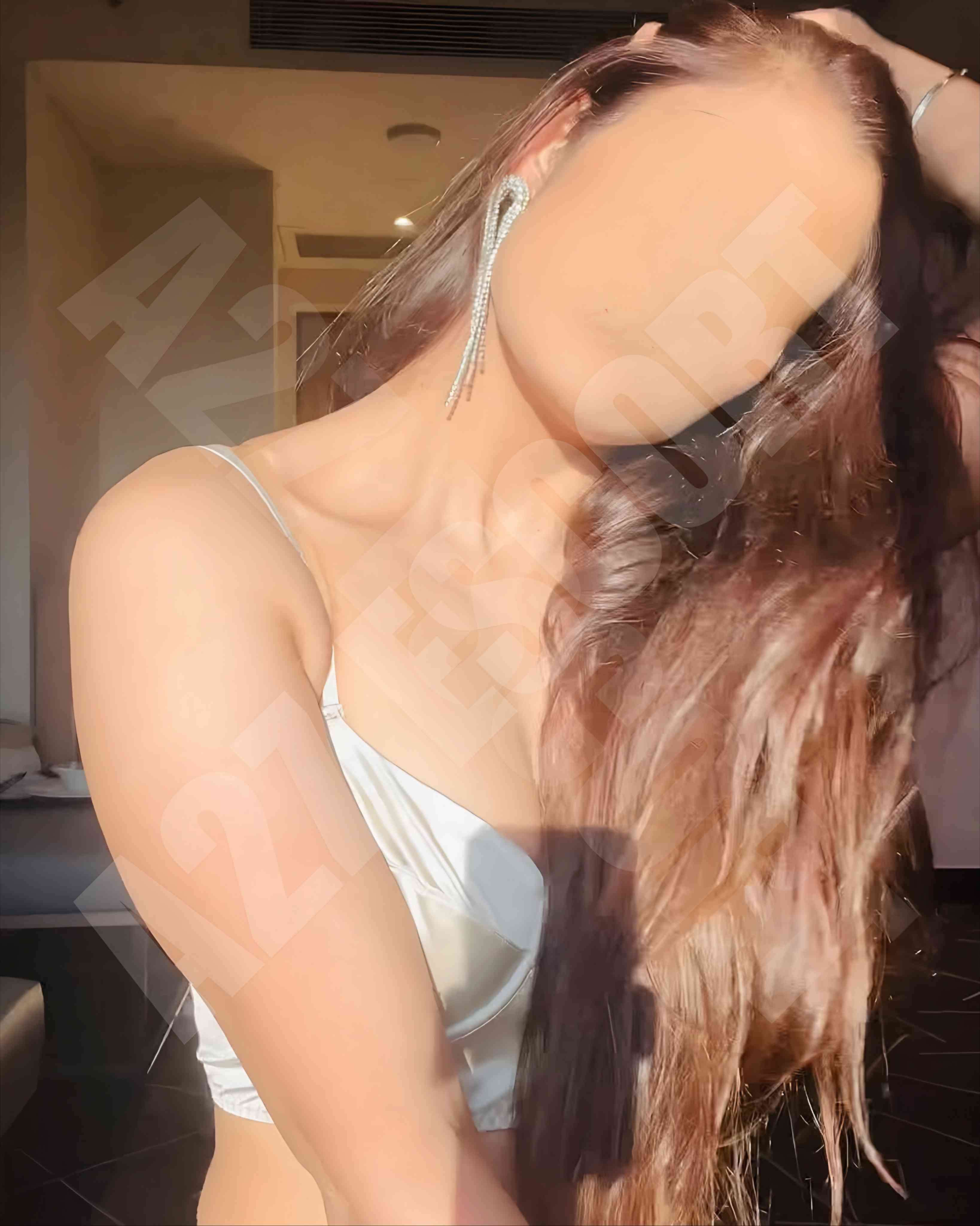 call girls in Vijayawada with stunning companions, playful brunette Call Girl in Vijayawada enjoying the outdoors