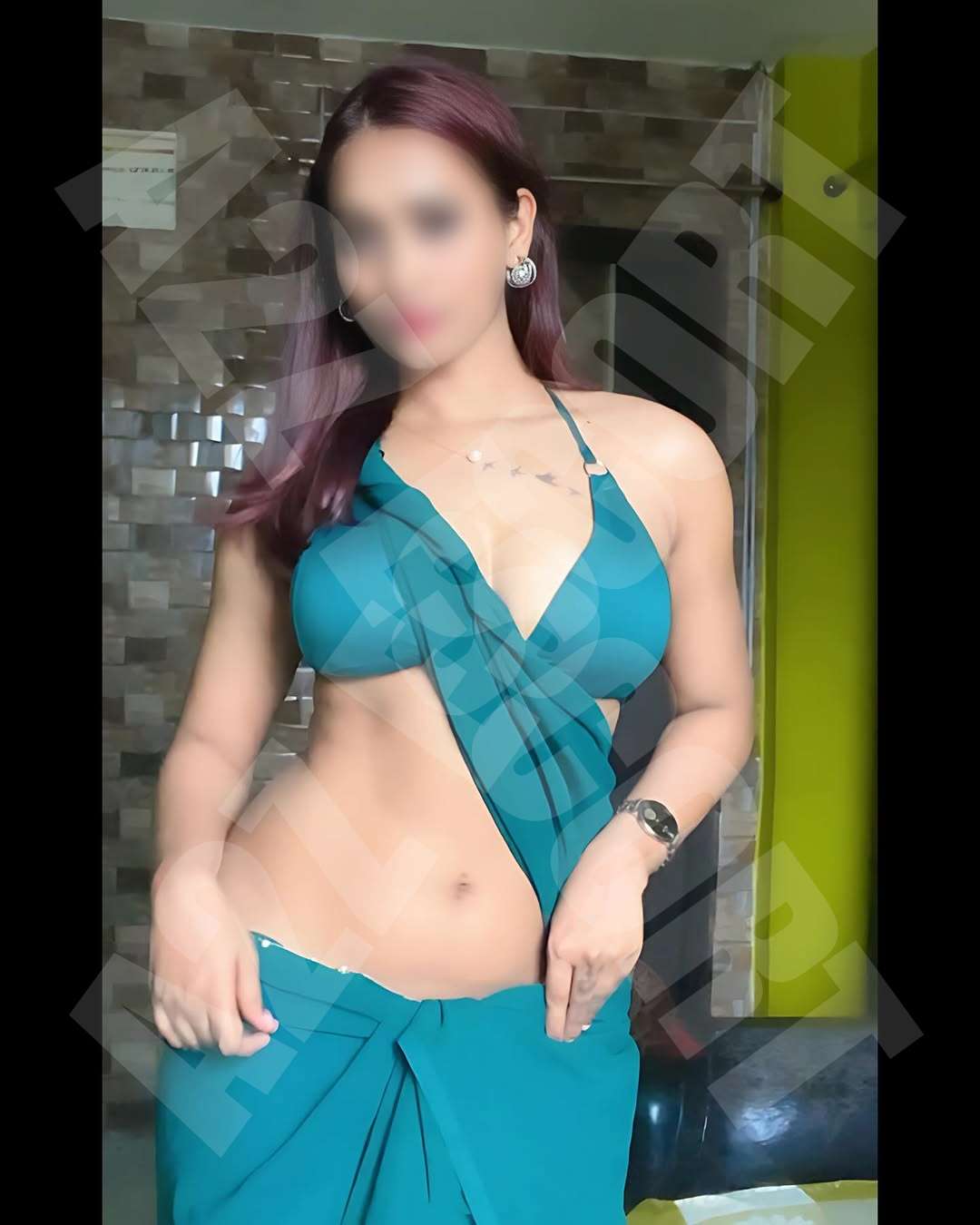 call girls in Vijayawada with stunning companions, playful brunette Call Girl in Vijayawada enjoying the outdoors